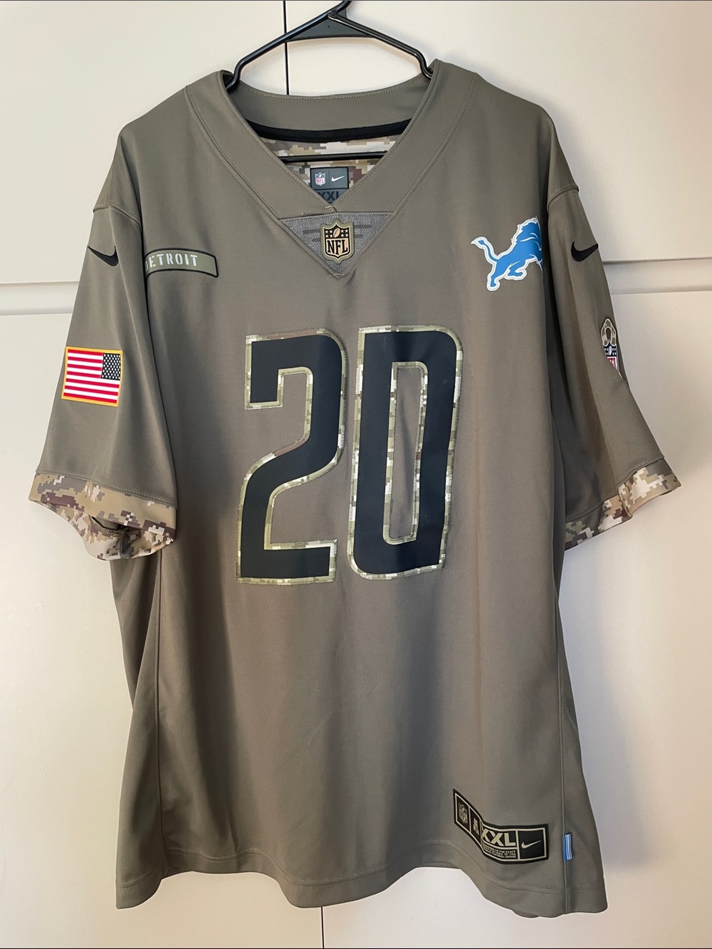 NWOT Barry Sanders Salute to Service Nike  Detroit Lions #20 football jersey